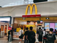 -麦当劳(深圳北站B2检票口楼上)