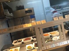 面包甜点陈列柜-小城故事·地道宁波味(月湖盛园店)