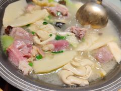 -蜜桃餐厅·伴山(湖滨商业街店)