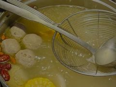 -八合里牛肉火锅(上海世茂广场店)
