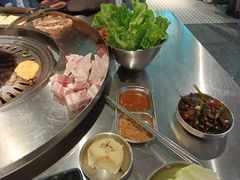 -哈哈碳都·牛肋条无限自助烤肉(台江万达店)
