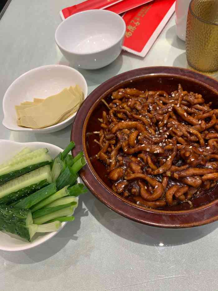 杨麻子大饼(中粮店"这个饭店离着家近,而且环境也还不错,去年.