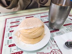 特濃牛乳梳乎厘班戟-香港華心糖水鋪(南西总店)
