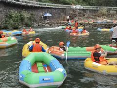 -安吉龙王山峡谷漂流