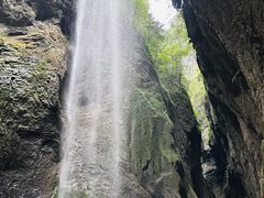 -龙水峡地缝景区