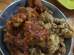 -BHC炸鸡(明洞总店)