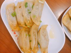 牛肉鍋貼-小姜锅贴(凤凰街店)