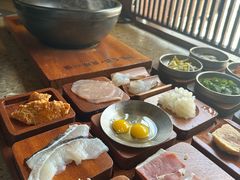 -银米·云南传统过桥米线(双廊黑金冠店)