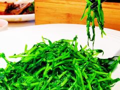 有机豆苗-麒茗餐厅·粤菜·宴会厅·海鲜(锦绣路店)