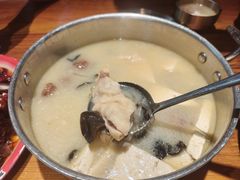 大杂烩-柴窝堡22号传承新疆菜·新疆辣子鸡
