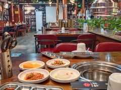 大堂-·缸桶屋·韩式牛肋条自助烤肉(西湖D11店)