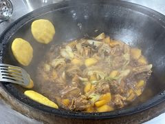 -粘豆包柴火铁锅炖