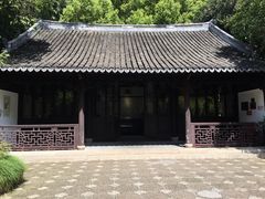 -汇龙潭