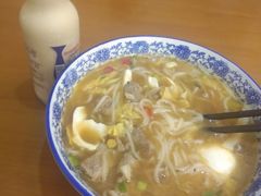 -邱芳粉店(迎宾大道旗舰店)