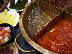 -沸炉重庆老火锅(军事博物馆店)