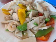 -明月食府(二区干二路店)