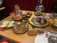 -青瓦炭韩潮烤肉(花园道店)