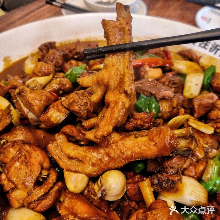 🚗驱车20公里、只为这一盘临沂炒鸡‼️