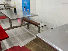 -易记皮肚面(明瓦廊店)