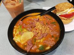 冬荫功牛肉通粉-华嫂冰室(尖沙咀店)