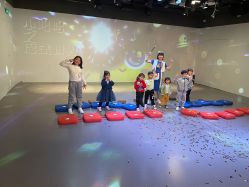 -小鸡哆哆故事屋·儿童乐园(嘉里城店)