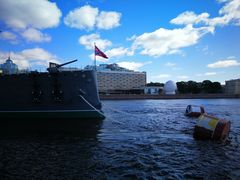 -阿芙乐尔号巡洋舰