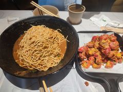 -巴厘龙虾·榜首油焖大虾(音乐学院·沿江酒馆店)