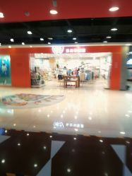 店内环境-乐友孕婴童(王府井购物中心店)