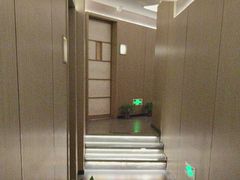 -耳湾躺式采耳SPA馆(保利五月花店)