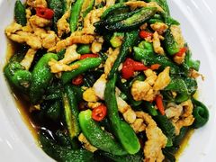 -江城燕子大排档(江汉路步行街店)