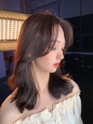 -诗悦发型烫染SALON