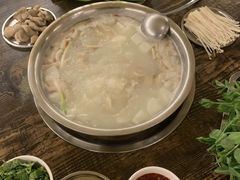 -巴山一绝烤全羊(三圣乡刘家花园店)