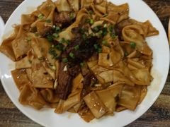 -壹阁胡羊焖饼(特色小吃街店)