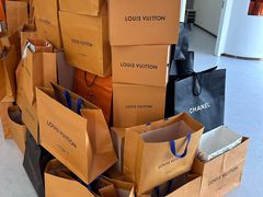 -聚云奢二手奢侈品黄金手表包包回收·中古店(三里屯总店)