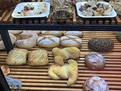 -焙丽拾光(麦凯乐直营店)
