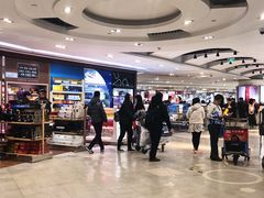 -日上免税店(三径路t3店)