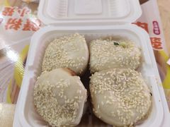 -小杨生煎(金山百联购物中心3楼店)