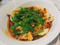 -成都你六姐·牛肉冒菜·麻辣香锅(长泰广场店)
