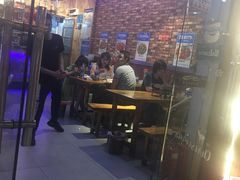 大堂-老街烧烤大排档·地道湖北菜·龙虾馆(汉口火车站店)