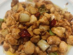 -犇逸·乐山跷脚牛肉·四川现炒(览海店)