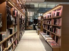-茑屋书店(天目里店)