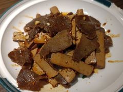 -廖师傅大蒜炒腊肉(袁家岭店)