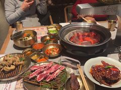 -草家酱蟹炭火烤肉店(珲春南路一店)