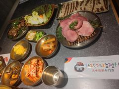 -草家酱蟹炭火烤肉店(珲春南路二店)