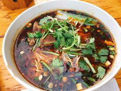 -内江牛肉面回香餐饮(晨辉东路店)