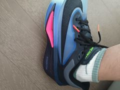 -NIKE上海青浦换季优惠店