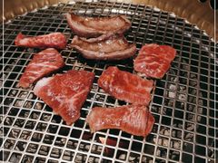 -铭牛烧肉·和牛海鲜自助(高新月牙湖店)