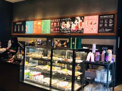 面包甜点陈列柜-星巴克(杭州湖滨银泰E区店)