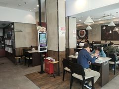 大堂-康师傅私房牛肉面(马泉营奥莱店)