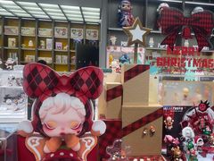-泡泡玛特POPMART(杭州乐堤港店)